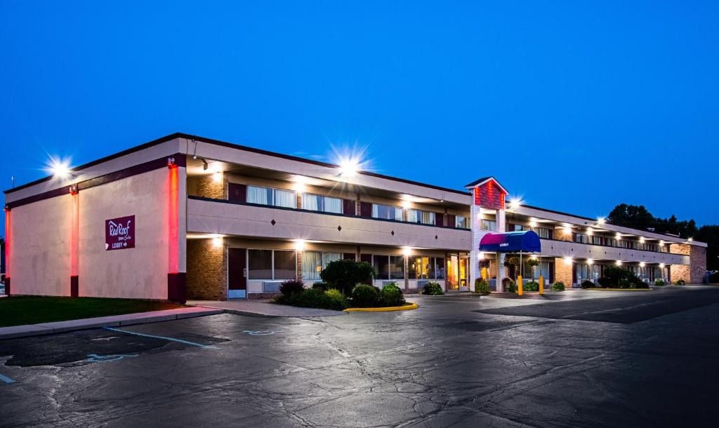 Hotels Near Kalamazoo Battle Creek Airport