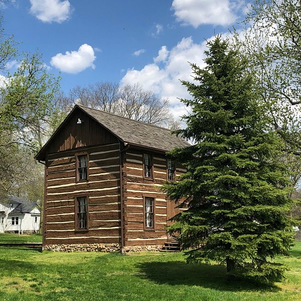 Hotels Near Binder Park Zoo Battle Creek MI near Historic Adventist Village